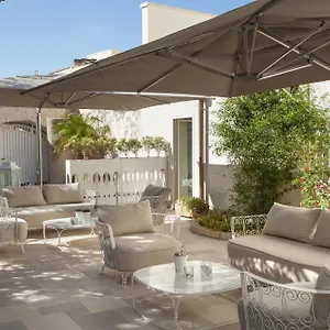 https://mantatelure-dimora-esclusiva.lecce-hotels.com
